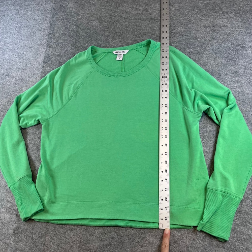 Athleta Women Coaster Luxe Sweatshirt Green Activewear Lounge M Thumbhole Soft - Picture 4 of 6